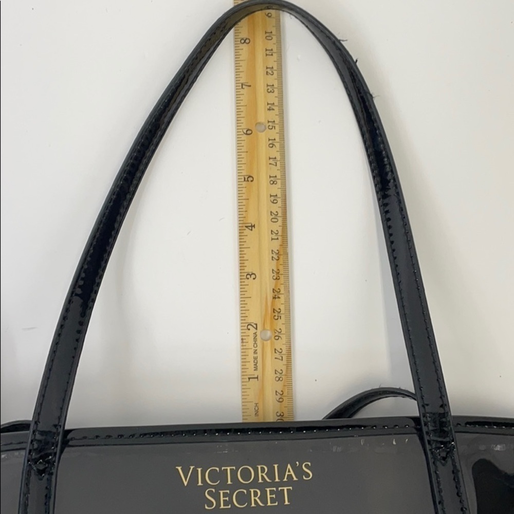 Victorias secret tote bag w/attached make up bag - Picture 8 of 12